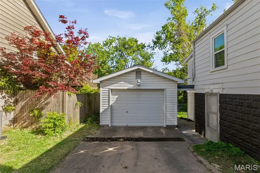 3724 Berkeley Avenue, Alton, IL 62002 - #3