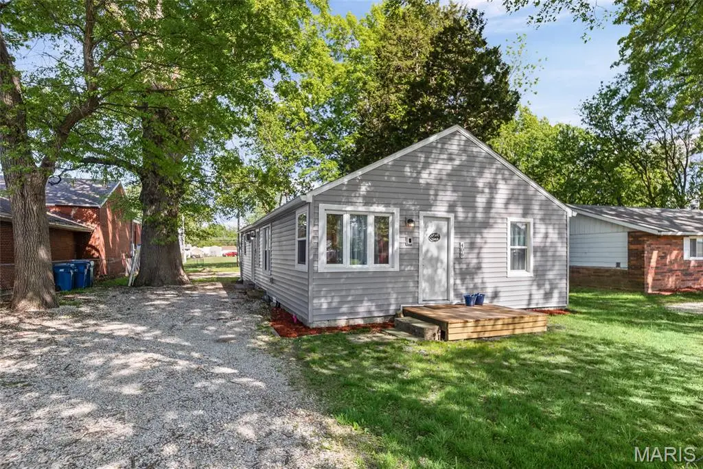406 Southard Place, South Roxana, IL 62087 - #1