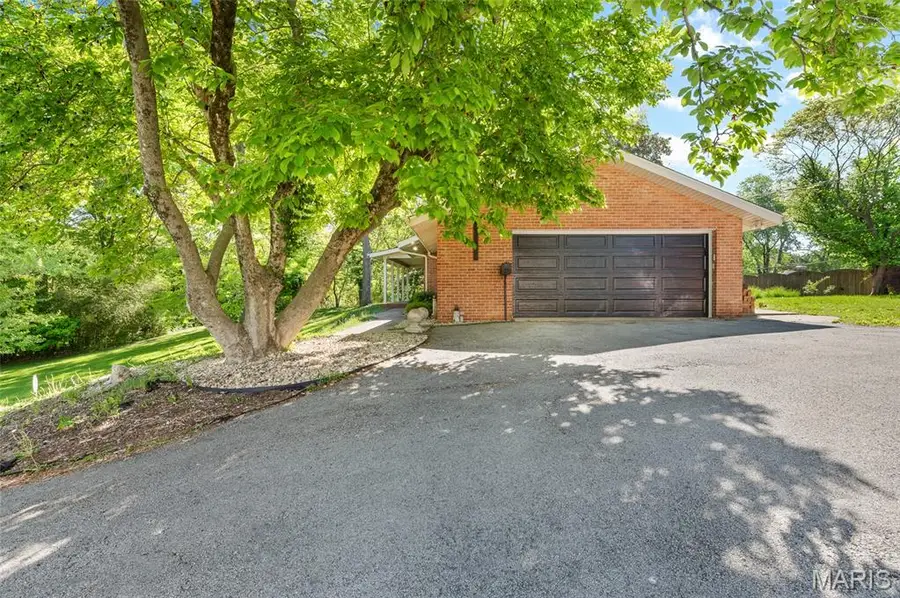 16 Autumn Lane, Belleville, IL 62223 - #3