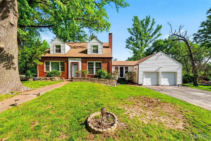 1225 Sunbeam Lane, Saint Louis, MO 63137 - #2