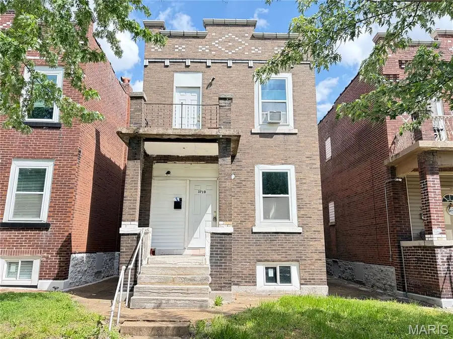 3710 Bamberger Avenue, Saint Louis, MO 63116 - #2