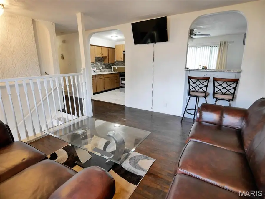 9601 Lifford Court, Saint Louis, MO 63136 - #3