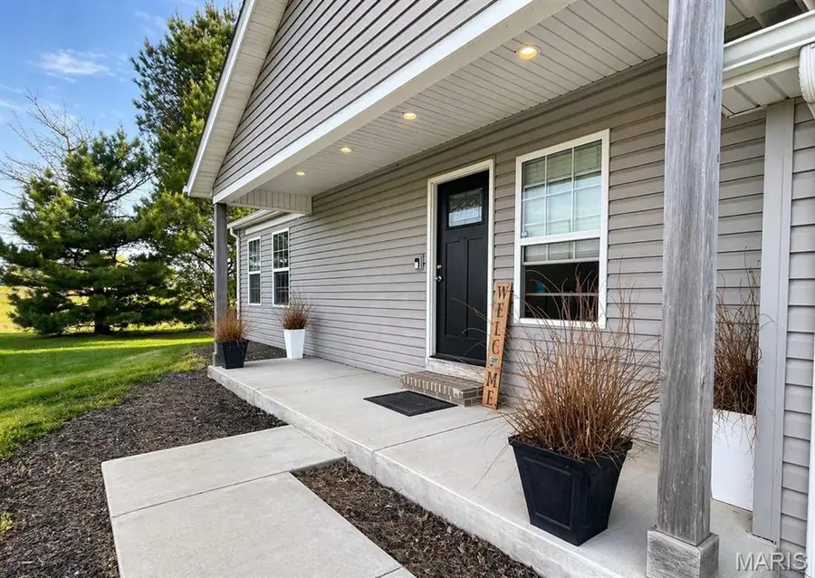 415 Summerfield Road, Saint Jacob, IL 62281 - #2