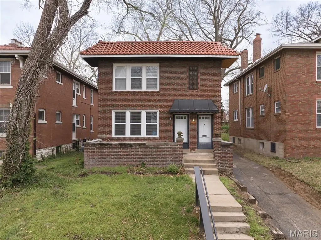 1173 Moorlands Drive, Richmond Heights, MO 63117 - #1