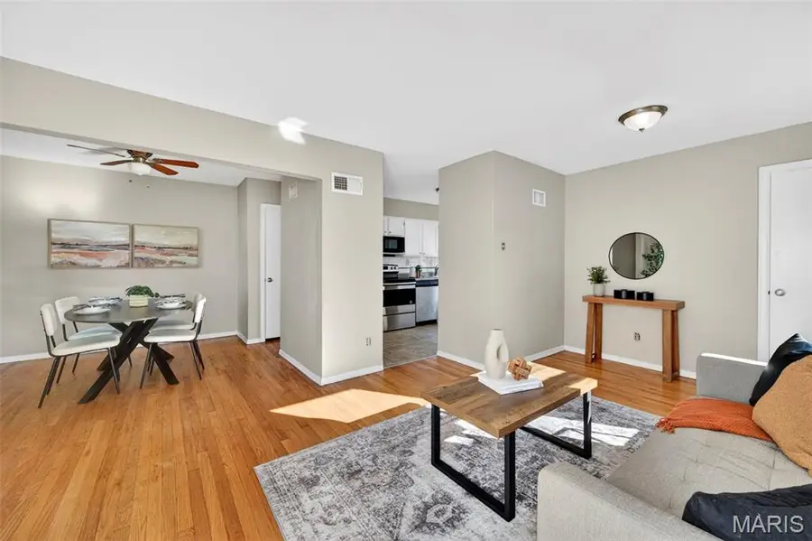 4317 Heidelberg Avenue, Saint Louis, MO 63123 - #2