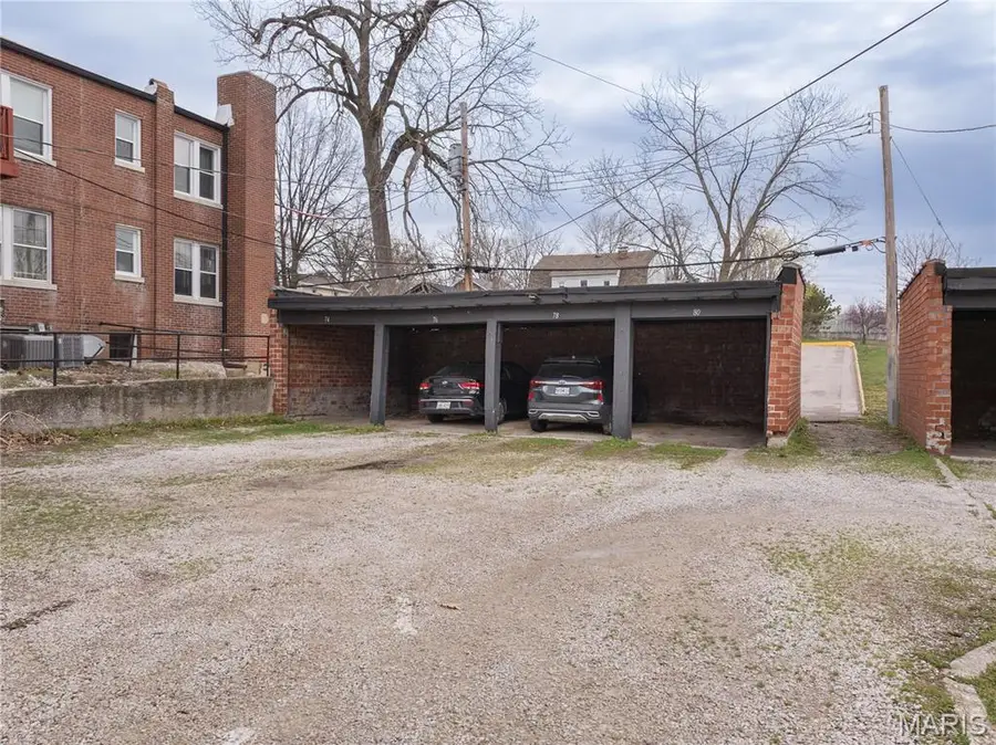 1274 Hawthorne Place, Richmond Heights, MO 63117 - #2