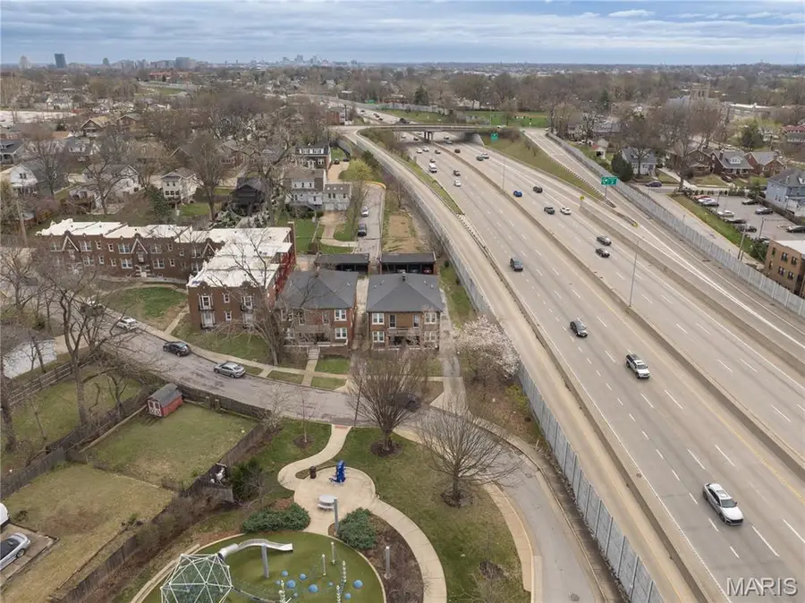 1282 Hawthorne Place, Richmond Heights, MO 63117 - #2