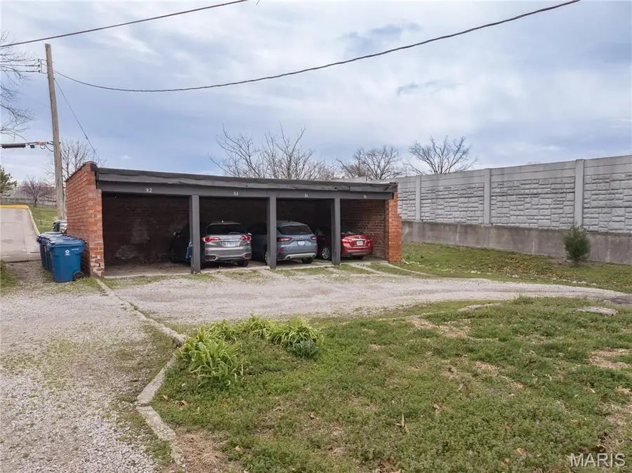 1282 Hawthorne Place, Richmond Heights, MO 63117 - #3