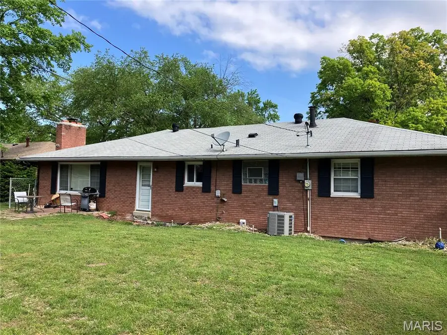 2598 Waterman Avenue, Granite City, IL 62040 - #2