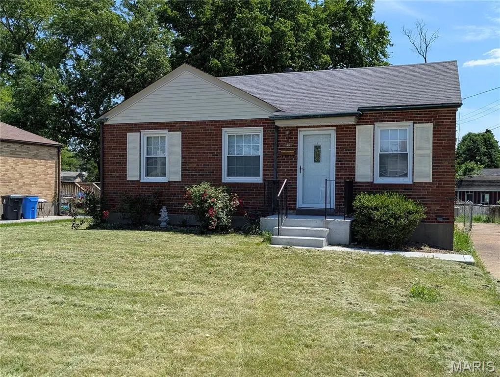 20 Derhake Road, Florissant, MO 63031 - #1