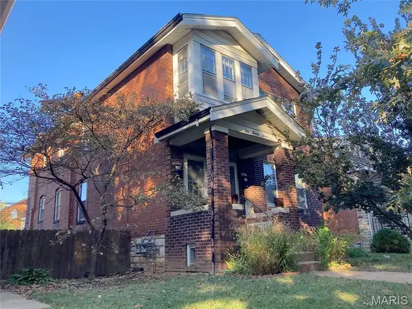 5027 Sutherland Avenue, St Louis, MO 63109