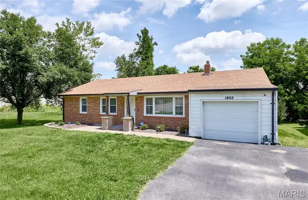 1802 S New Florissant Road, Florissant, MO 63031