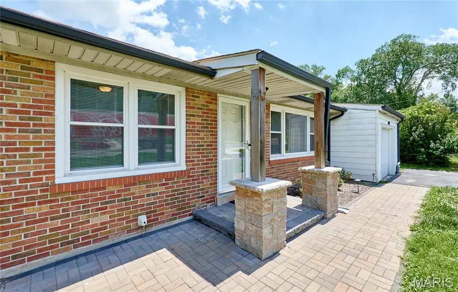 1802 S New Florissant Road, Florissant, MO 63031 - #3