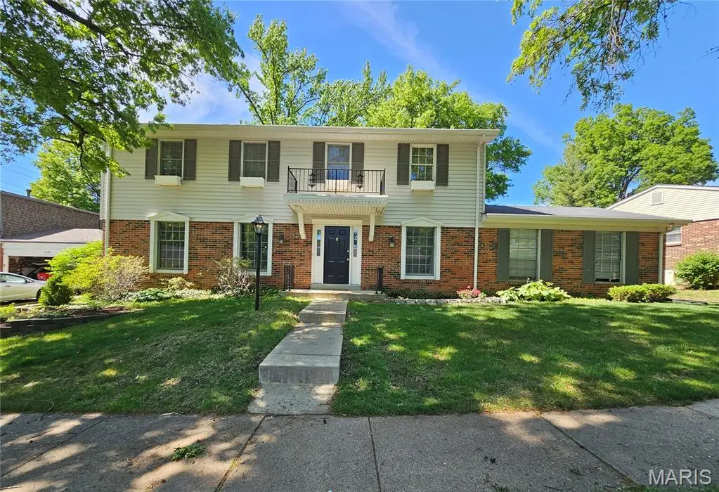 1294 Pinrun Drive, Ballwin, MO 63011 - #1