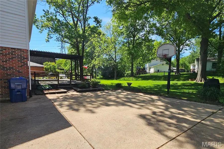1294 Pinrun Drive, Ballwin, MO 63011 - #3