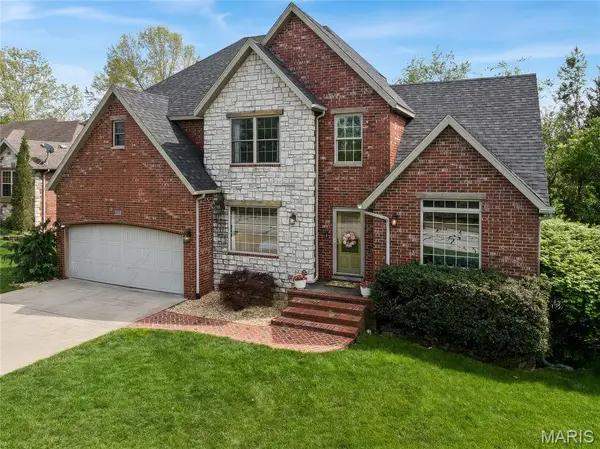 2116 E Hawkins Court, Ozark, MO 65721