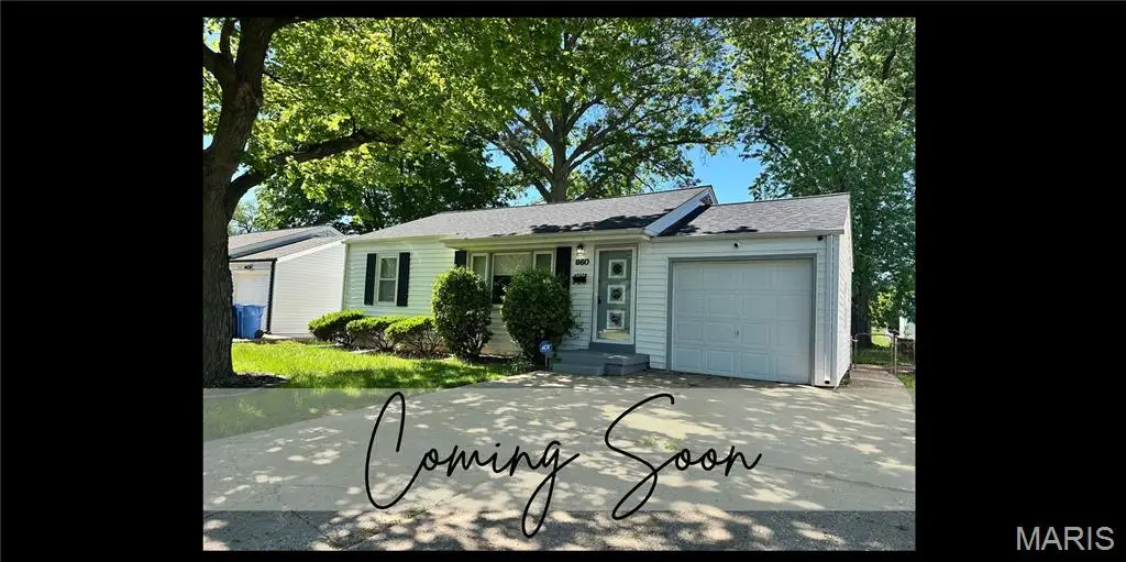 860 Loekes Drive, Florissant, MO 63031 - #1