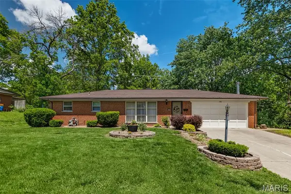 156 Crest Haven Drive, Belleville, IL 62221