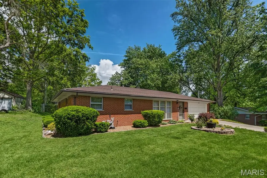 156 Crest Haven Drive, Belleville, IL 62221 - #2