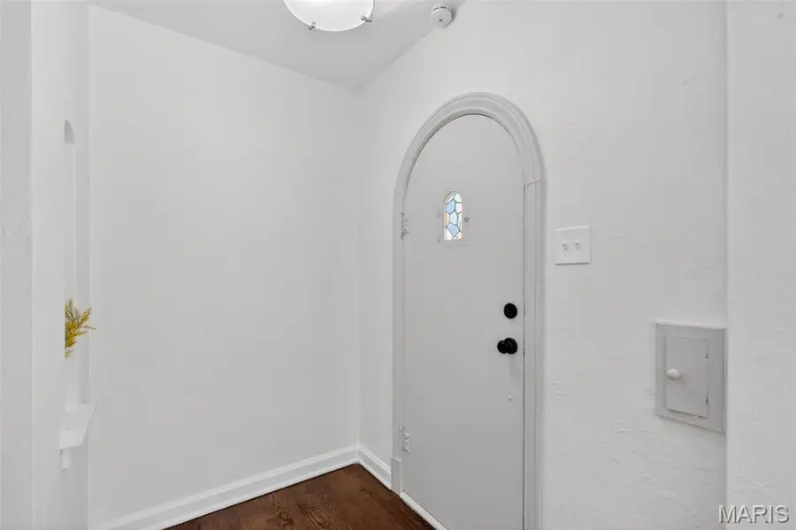 6315 Winona Avenue, Saint Louis, MO 63109 - #3