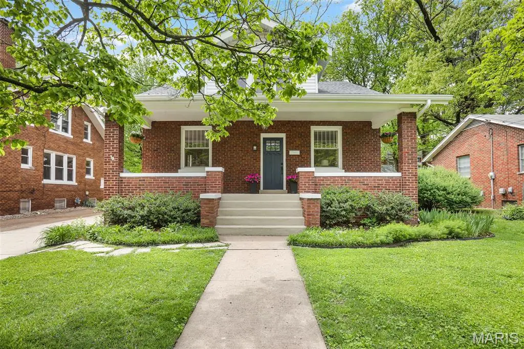 223 N Buchanan Street, Edwardsville, IL 62025 - #1