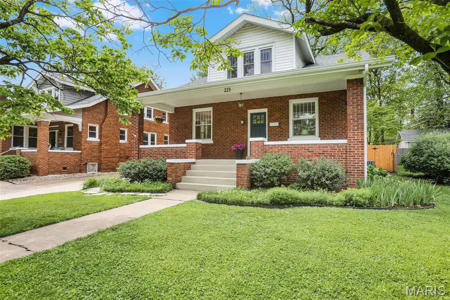 223 N Buchanan Street, Edwardsville, IL 62025 - #2