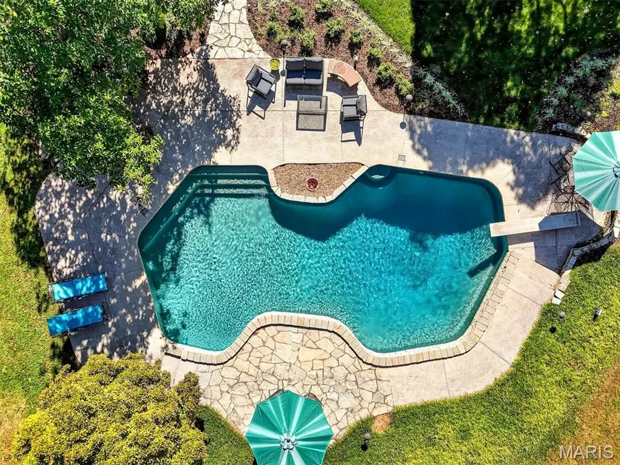 73 Overhills Drive, Ladue, MO 63124 - #3