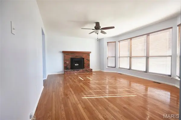 668 Foxtail Drive, Florissant, MO 63034