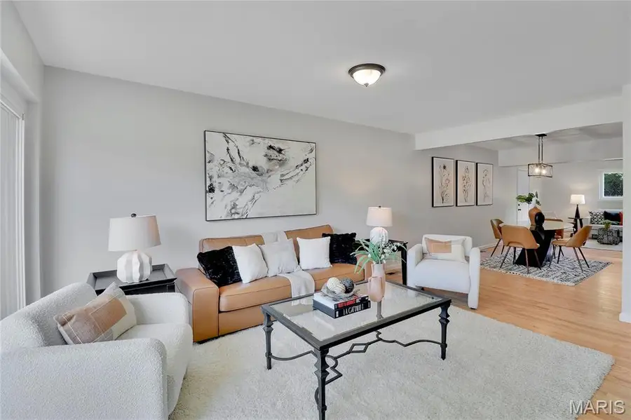 1592 Mendell Drive, University City, MO 63130 - #3