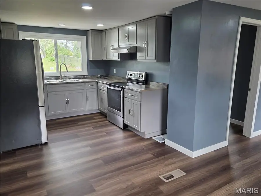 2221 Wolter Avenue, Vinita Park, MO 63114 - #2