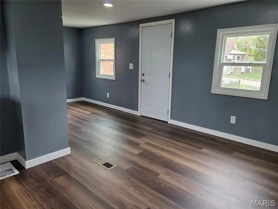 2221 Wolter Avenue, Vinita Park, MO 63114 - #3