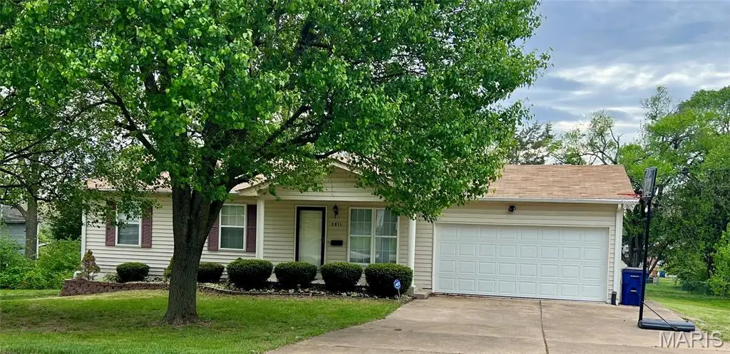 3911 Jane Avenue, Saint Ann, MO 63074 - #1
