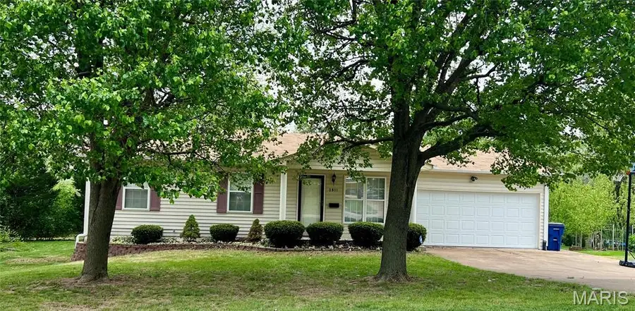 3911 Jane Avenue, Saint Ann, MO 63074 - #2