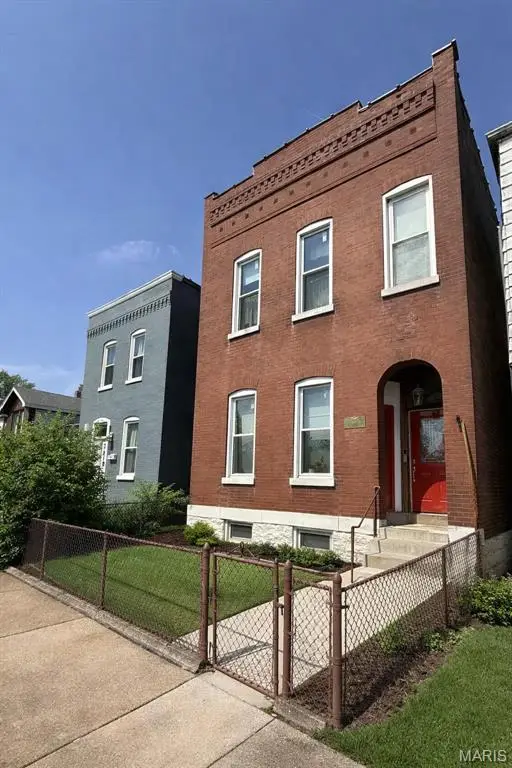 7507 Virginia Avenue, St Louis, MO 63111