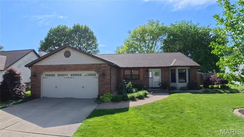 3921 Whitfield Drive, Swansea, IL 62226 - #1