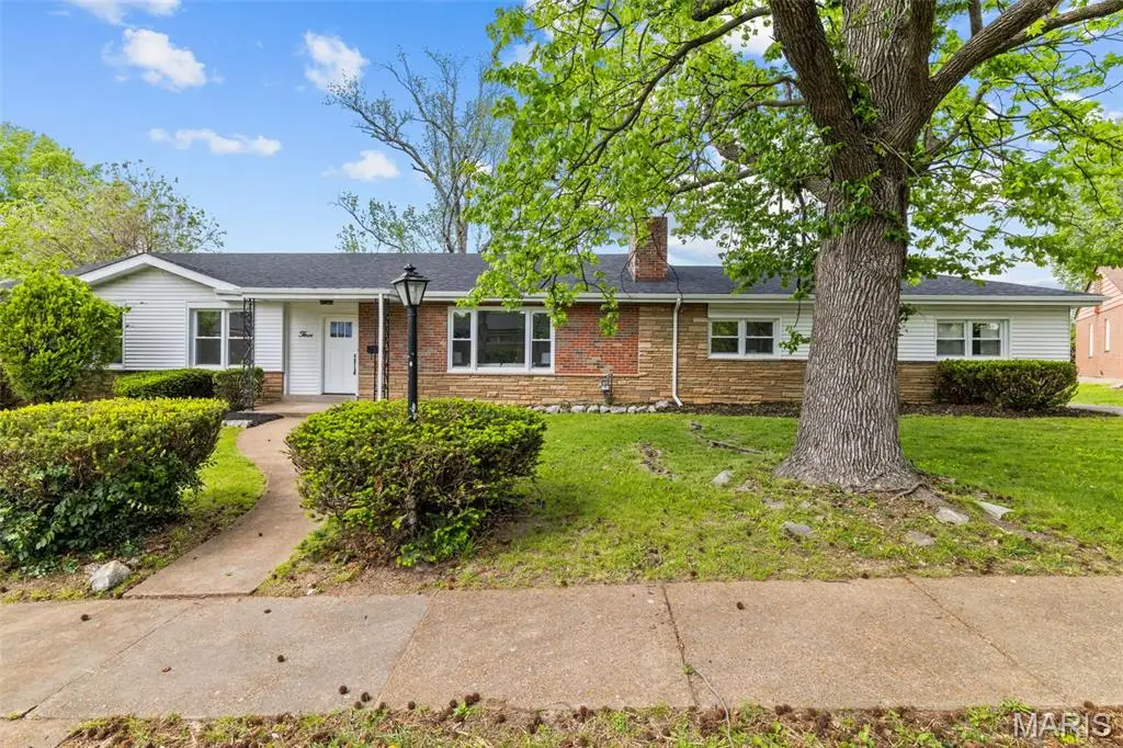 3 Nob Hill Lane, Saint Louis, MO 63130 - #1