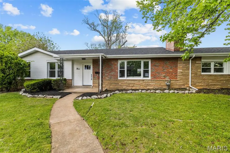 3 Nob Hill Lane, Saint Louis, MO 63130 - #2