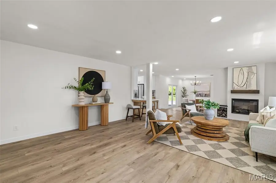 3 Nob Hill Lane, Saint Louis, MO 63130 - #3