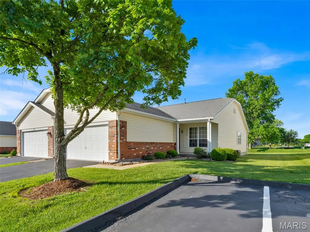 16005 Rose Wreath Lane, Florissant, MO 63034 - #1