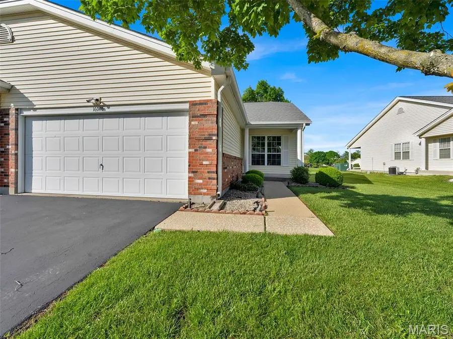 16005 Rose Wreath Lane, Florissant, MO 63034 - #2