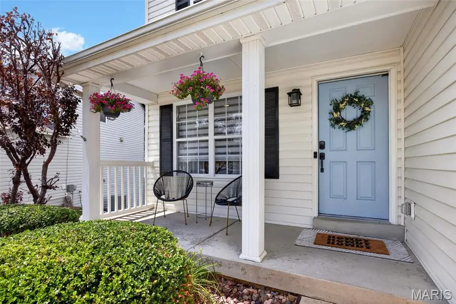 11 Hampshire Court, Lake Saint Louis, MO 63367 - #2