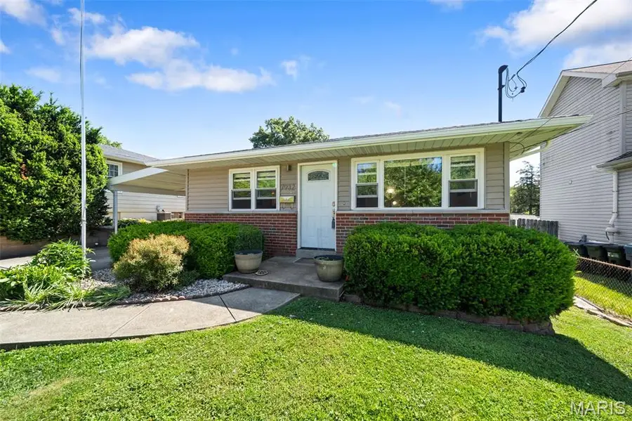 7932 Kingwood Street, Affton, MO 63123 - #2