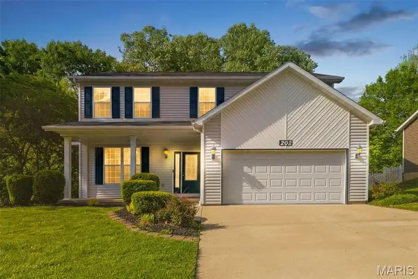 202 Keeneland Court, Collinsville, IL 62234