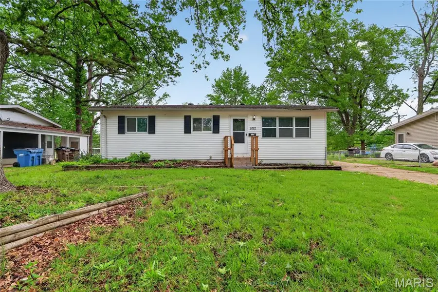1012 Forestwood Drive, Saint Louis, MO 63135 - #3