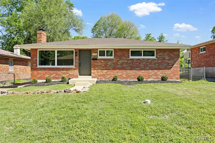 9137 Harold Drive, Saint Louis, MO 63134 - #3