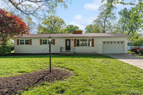 16 N 10th Street, New Baden, IL 62265