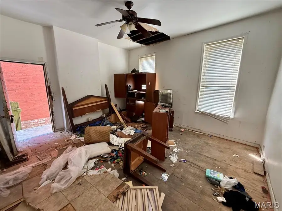 4110 Oregon Avenue, Saint Louis, MO 63118 - #3