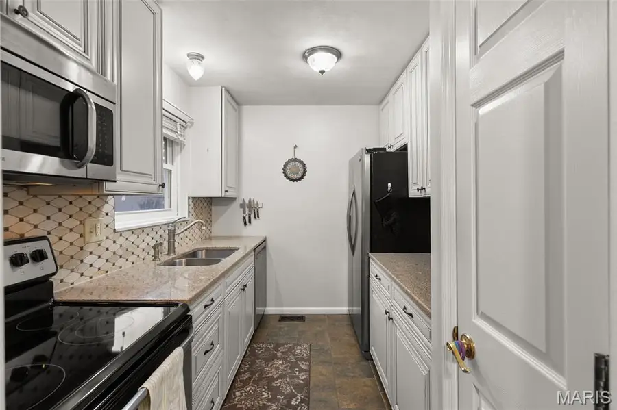 13459 Coliseum Drive, Chesterfield, MO 63017 - #2