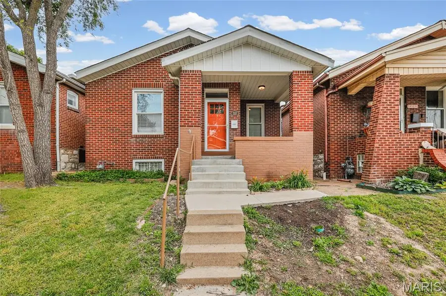 4435 Itaska Street, Saint Louis, MO 63116 - #2