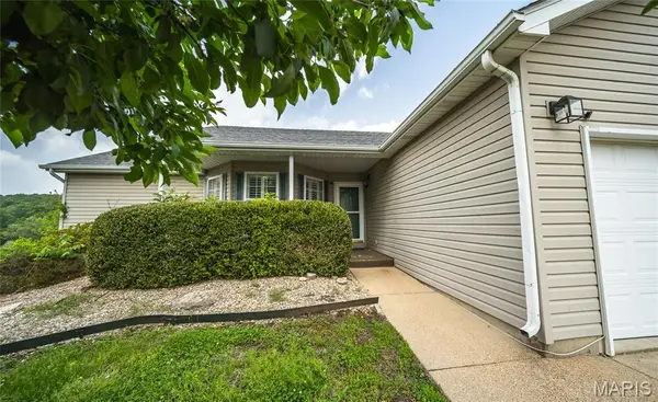 105 Heather Court, St Robert, MO 65584